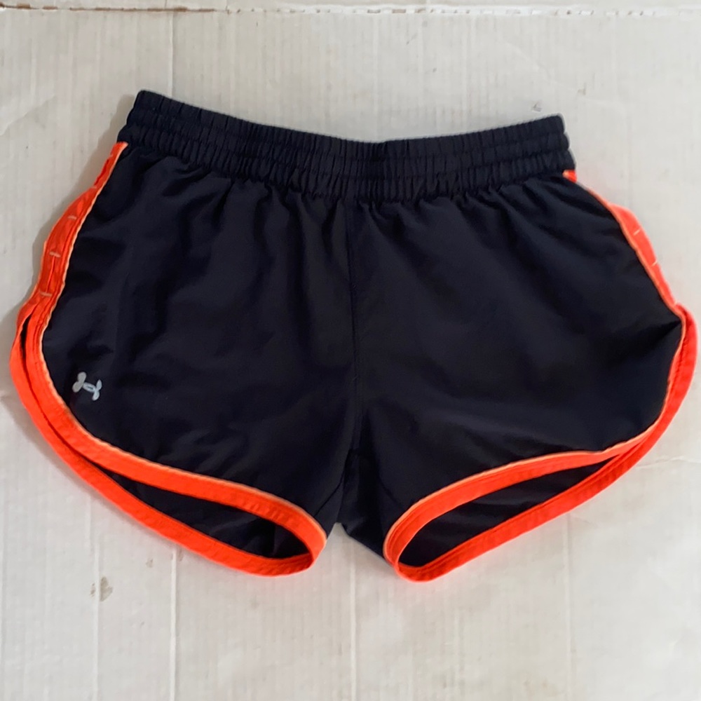 Under Armour Women Athletic Shorts Inner Drawstring and Soft Mesh Lining.